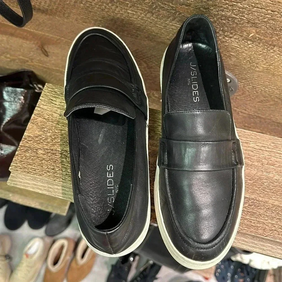 J/SLIDES LEATHER SLIP ON SNEAKERS SIZE 8.5 - Picture 3 of 8